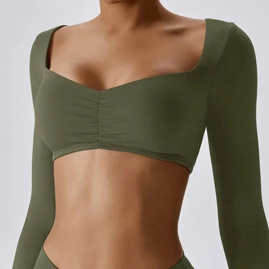 Long Sleeve Scrunch Gym Crop Top